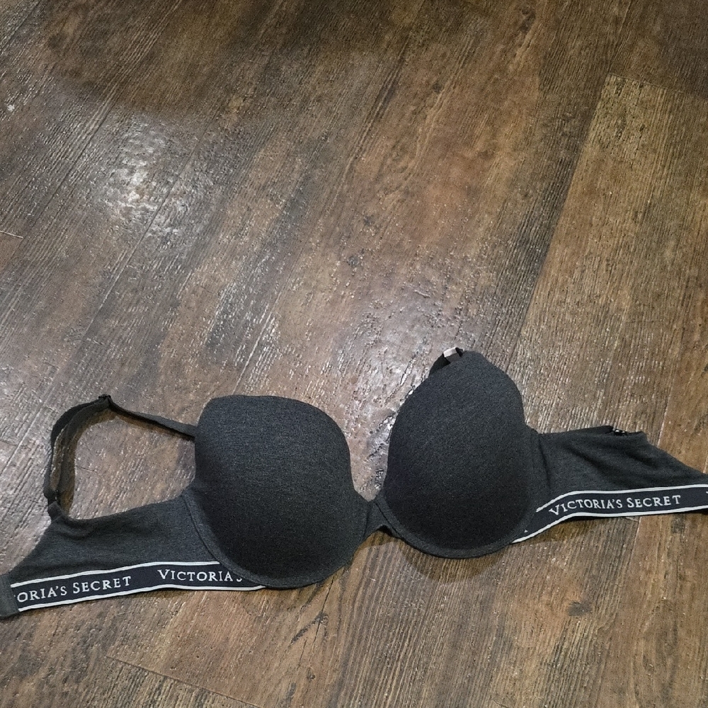Victoria's Secret Black Classic Push-Up Bra